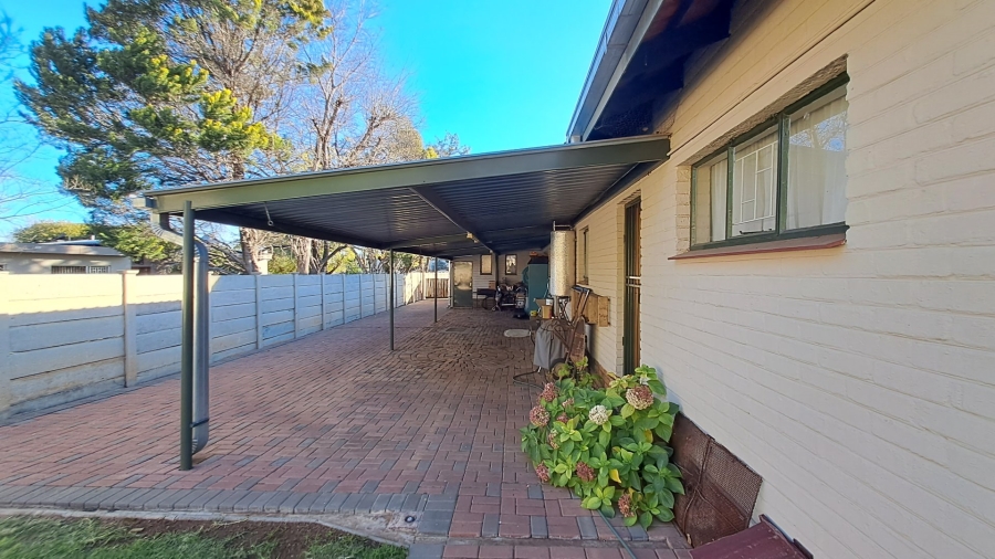 5 Bedroom Property for Sale in Universitas Free State